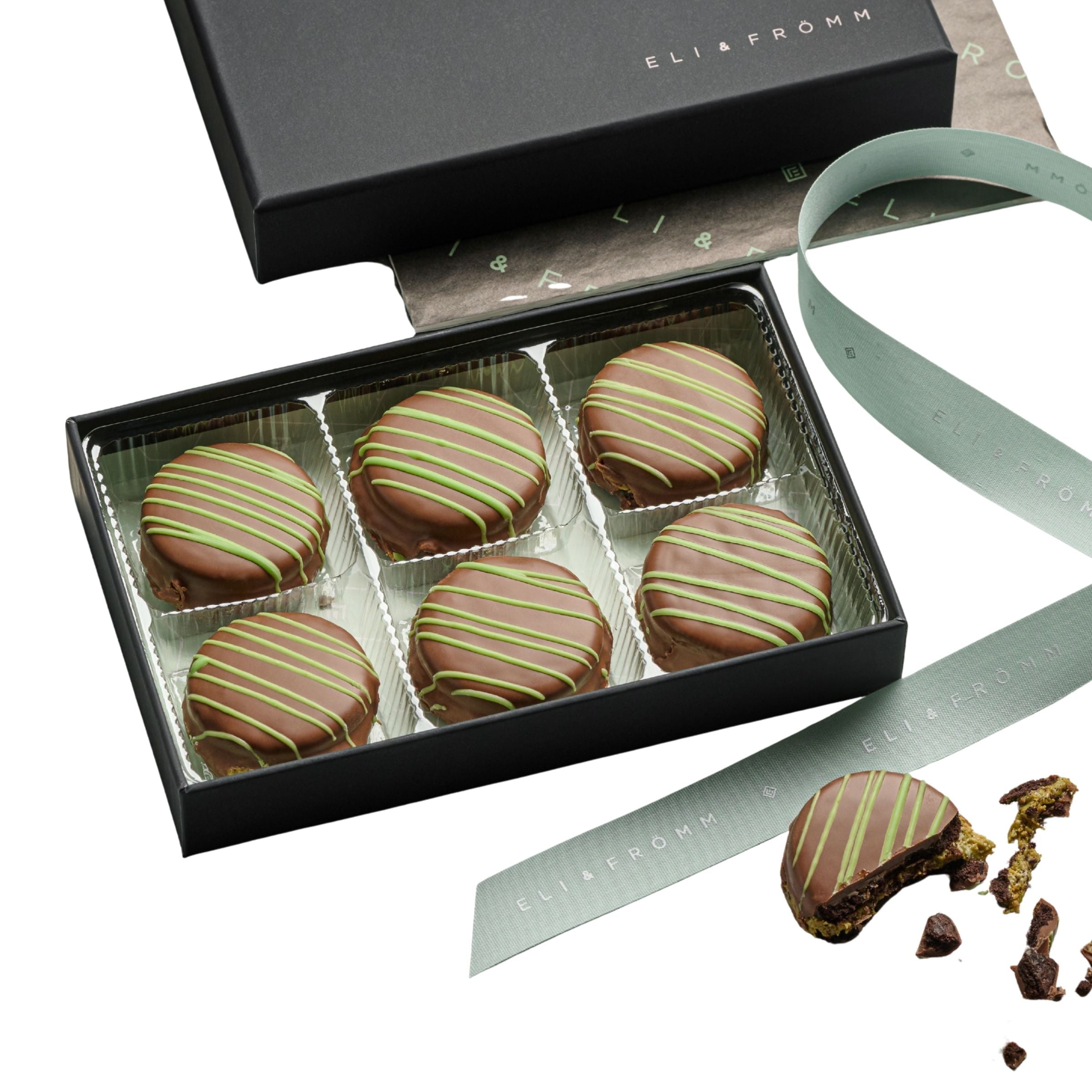 Dubai Chocolate Covered Oreos