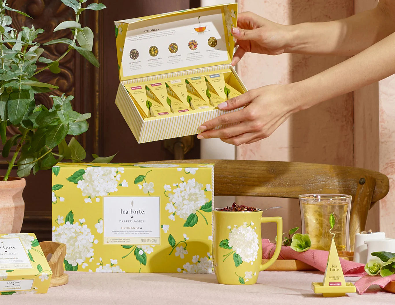 Tea Forte Hydrangea by Draper James Luxury Gift Set