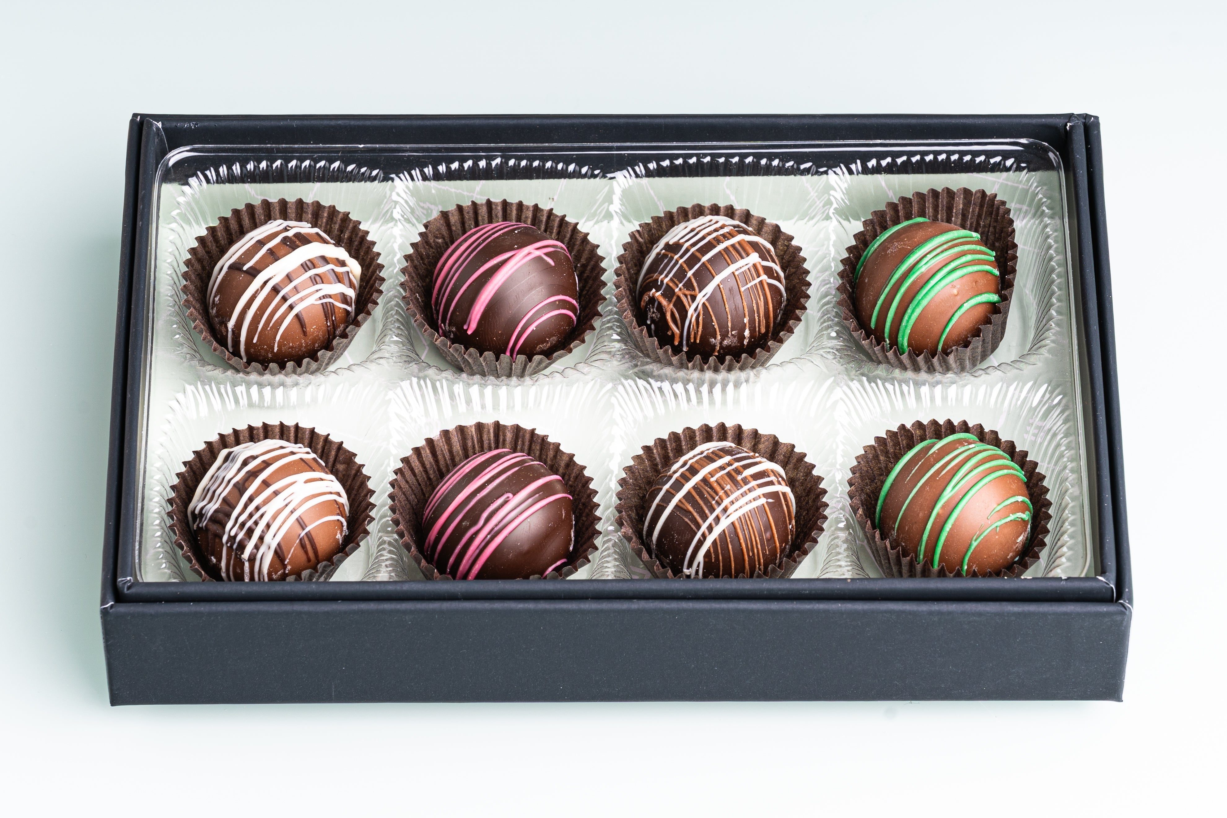 Signature Milk & Dark 8 pc