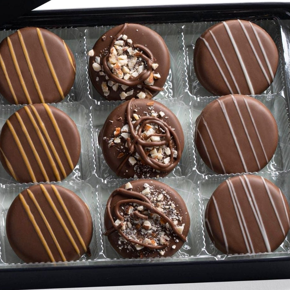 Chocolate Dipped Oreos  6 pc
