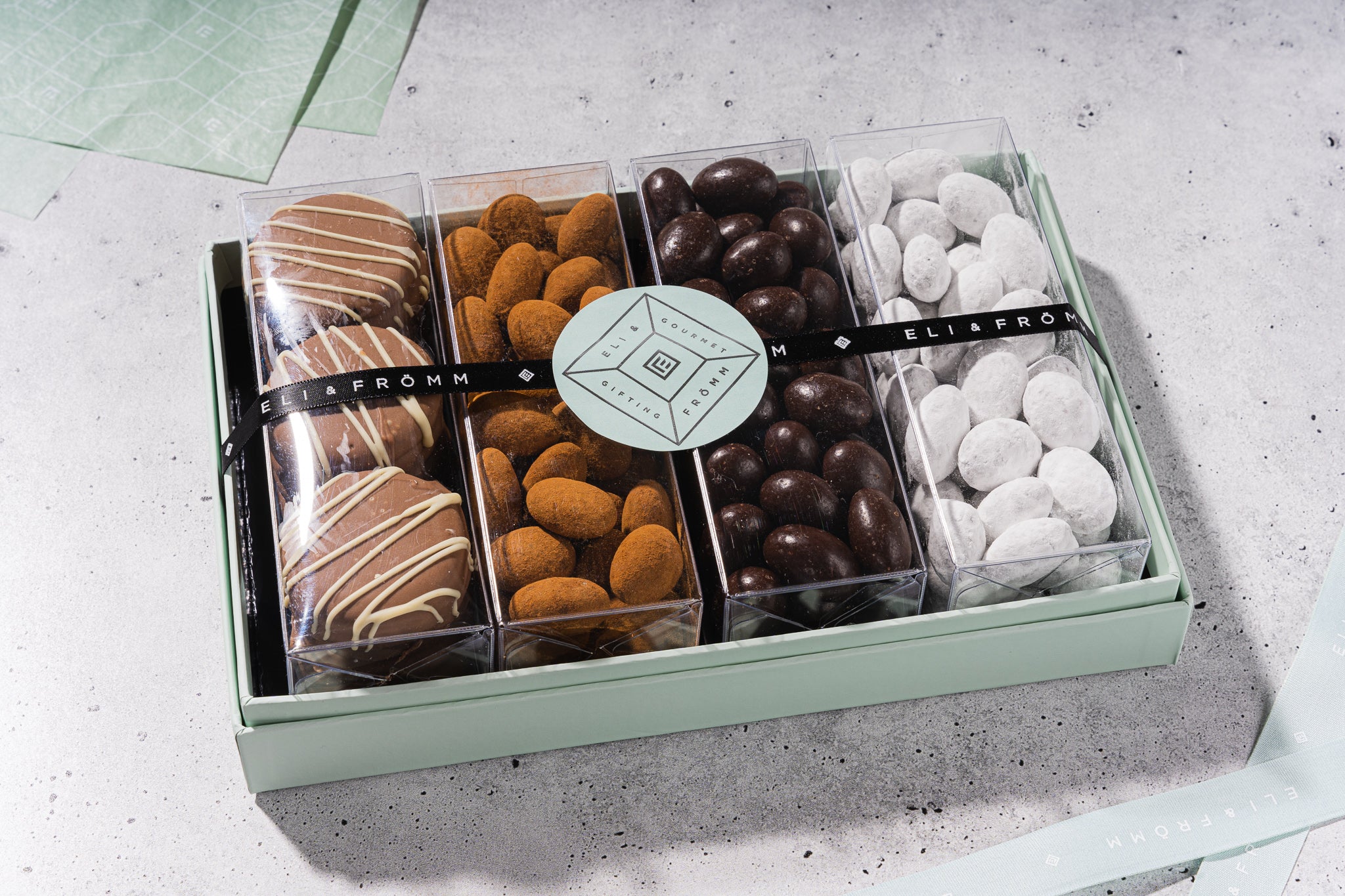 Oreo & Coated Almonds